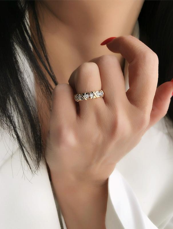 انگشتر نگیندار تیفانی ژوپینگ‌