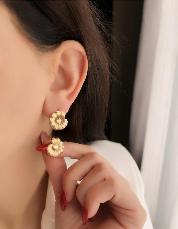 گوشواره میلی فلاور