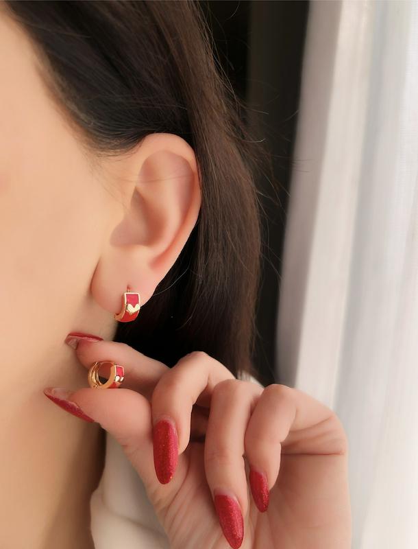 گوشواره میناکاری قرمز