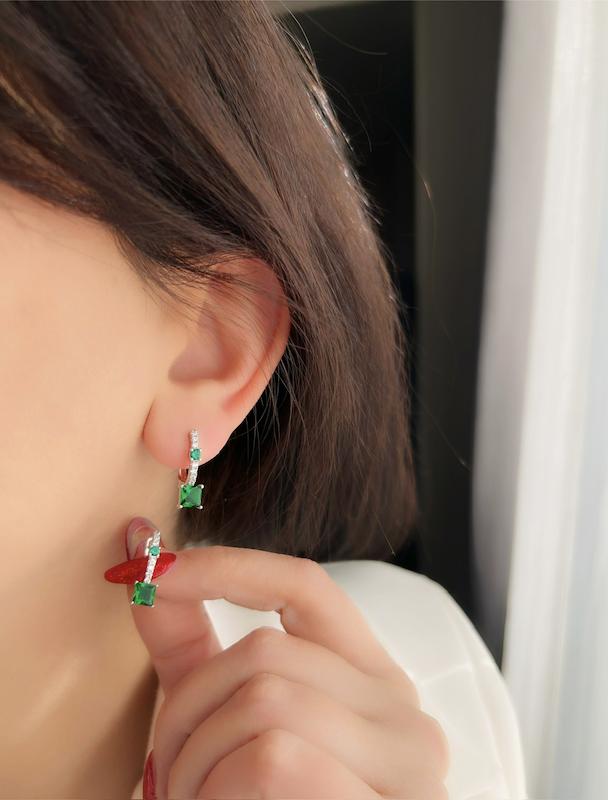 گوشواره زمردی گیلدا