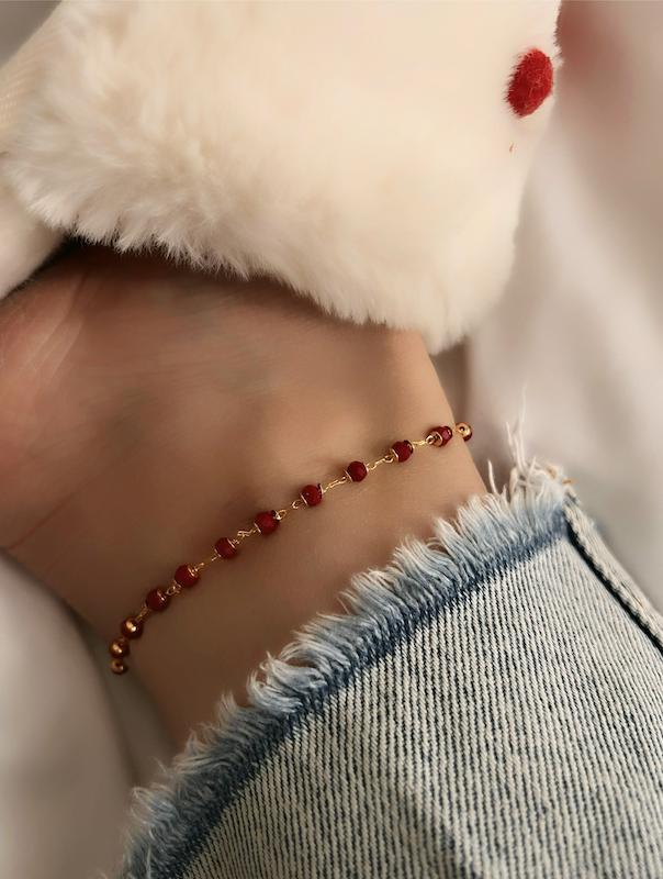 پابند مهره ای قرمز 