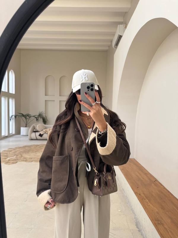 کت دو‌رو قهوه ای روشن 