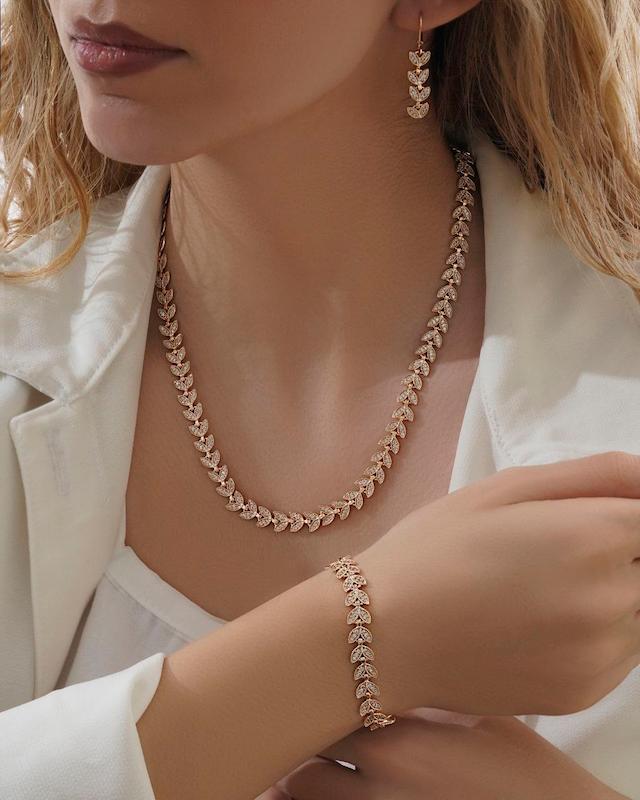 سرویس طرح لاله نگین اتمی 