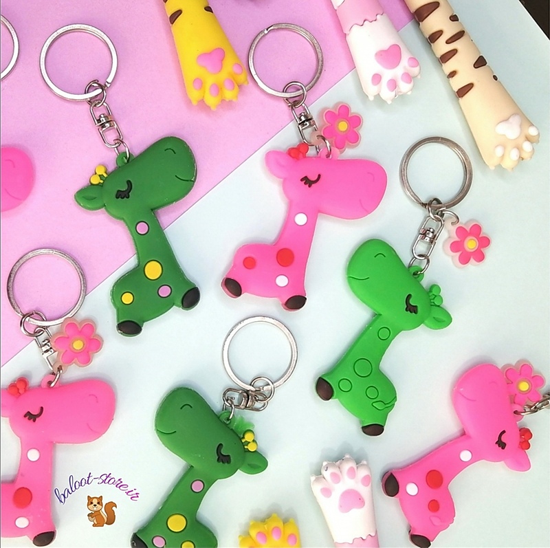 جاکلیدی و آویز سیلیکونی cute giraffee 