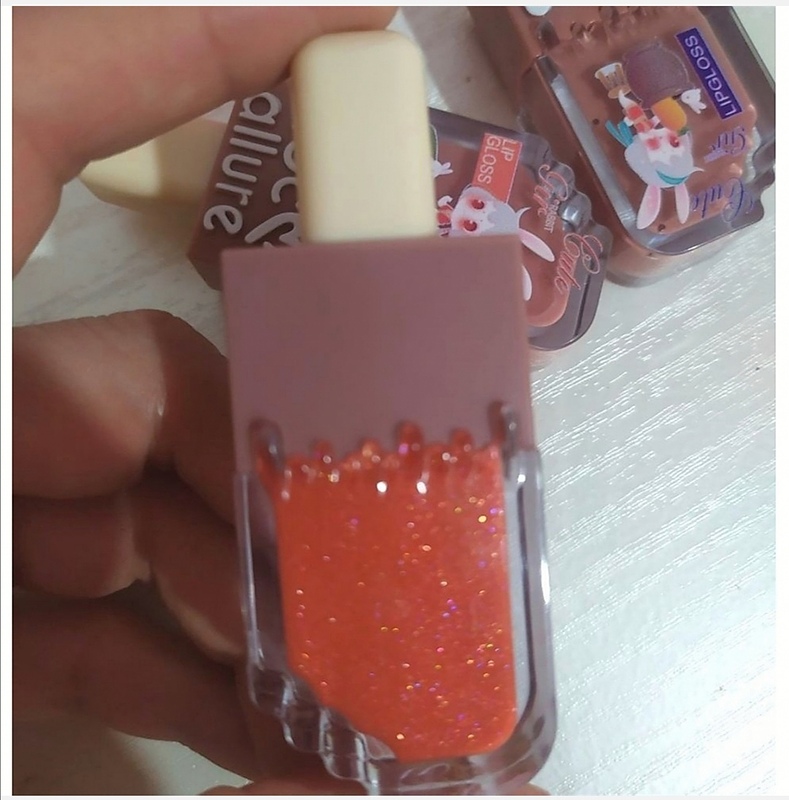 رژ لب مایع بستنی