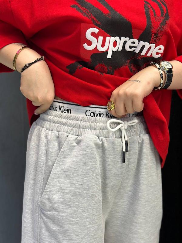 ست supreme