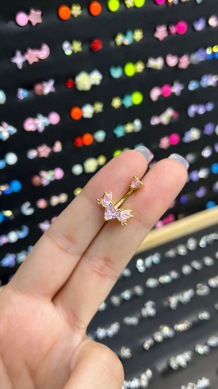 پیرسینگ ناف 