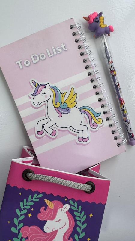 دفترچه یونیکورن