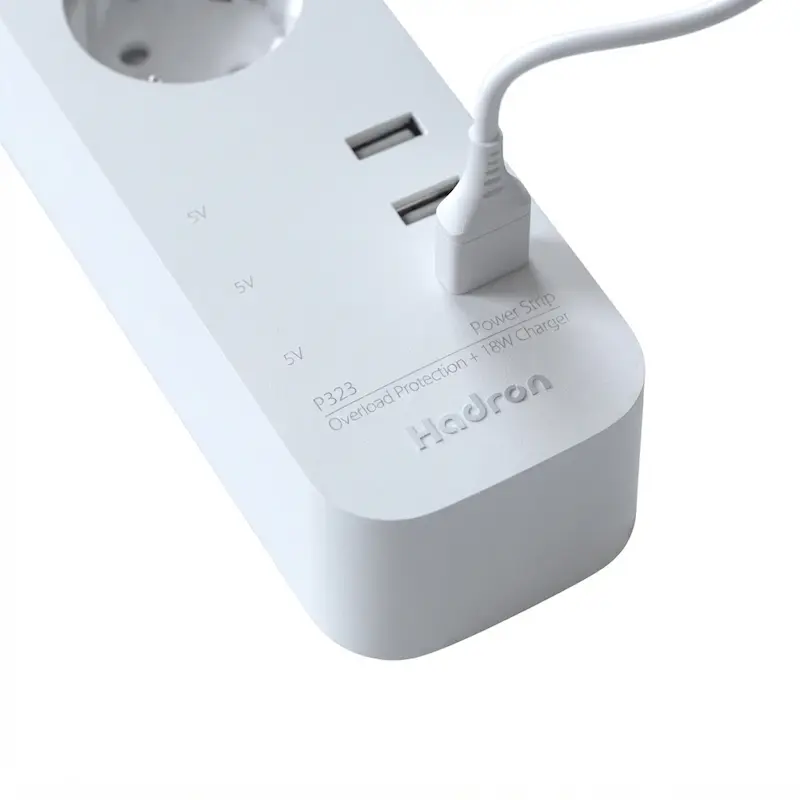 چندراهی سه خانه ارت‌دار هادرون P323 با سه پورت USB