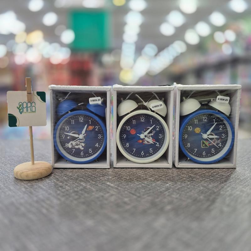 ساعت رومیزی فضانورد