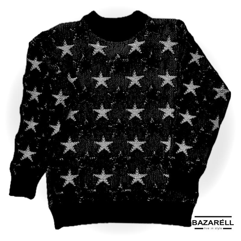 پلیور مشکی طرح ستاره با بافت برجسته – استایل خیابانی خاص مردانه | black Knitted Star Sweater – Unique Streetwear Style for Men