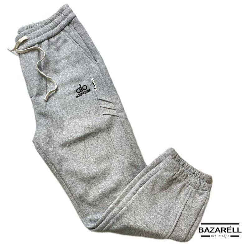 شلوار اسلش جاگر طوسی روشن ALO با دوخت دیزاین خاص و استایل مینیمال اسپرت Light Grey ALO Jogger Sweatpants with Special Stitch Design & Minimal Sporty Style | BAZARELL