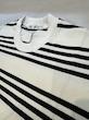 تیشرت مردانه‌زنانه Monaco Stripe نمای نزدیک پارچه دونخ و یقه گرد برند بازارل