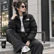 کاپشن کراپ زنانه شمعی طرح نورس فیس مشکی با آستر پَر | BAZARELL Women’s NORTH FACE Cropped Puffer Jacket