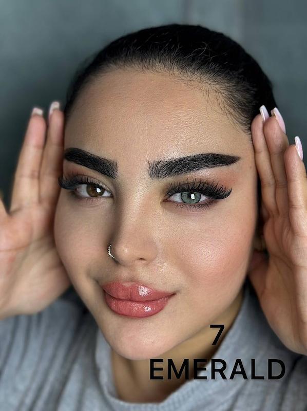 لنز پنج ساله برند کلینیک 