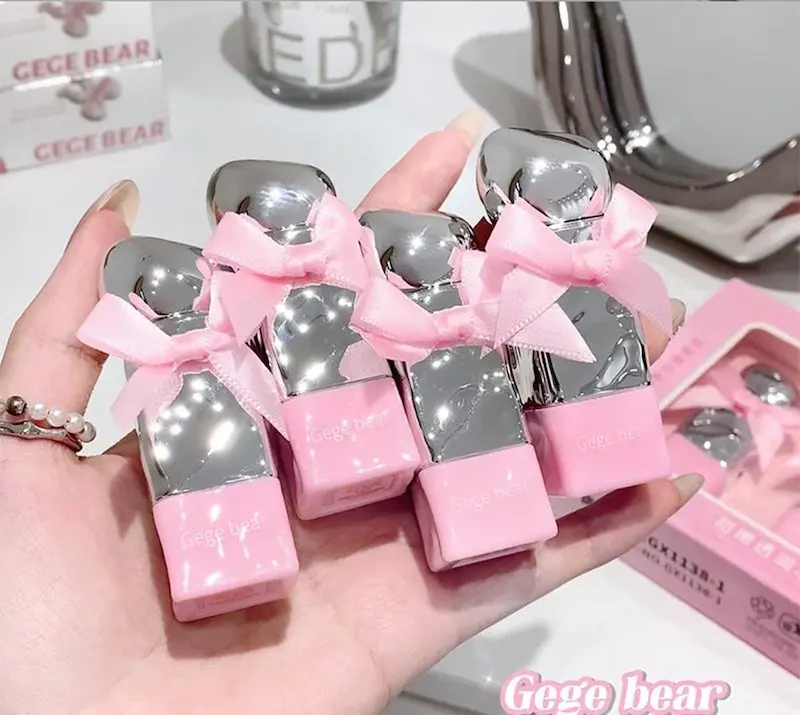 رژلب خیس gege bearپاپیونی