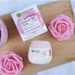 کرم مرطوب کننده عصاره گل رز گارنیه