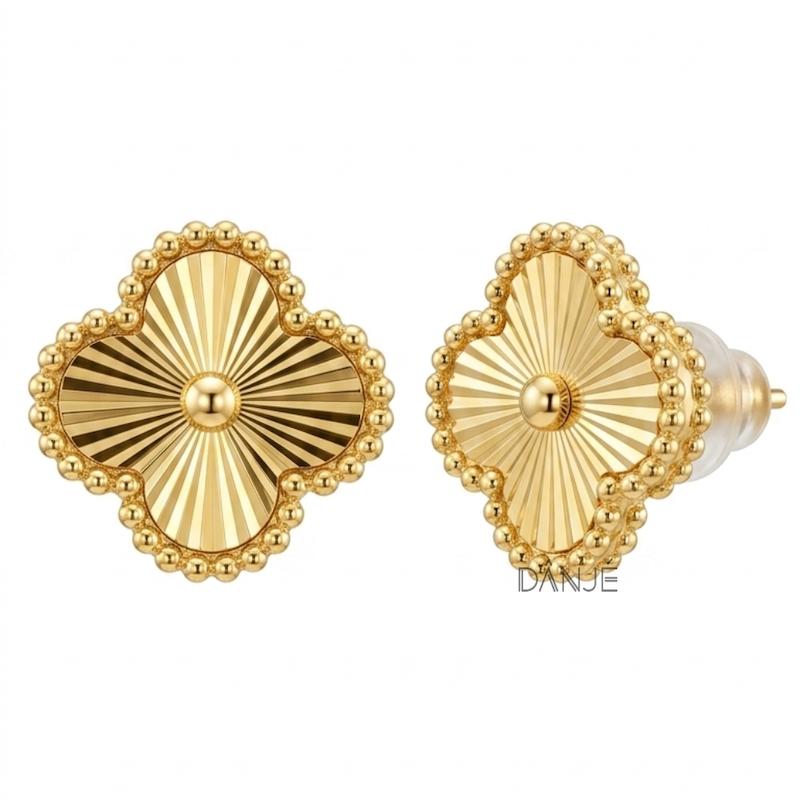 گوشواره زنانه طلا ۱۸ عیار گوشواره ونکلیف تراش گالری طلای دانژه
