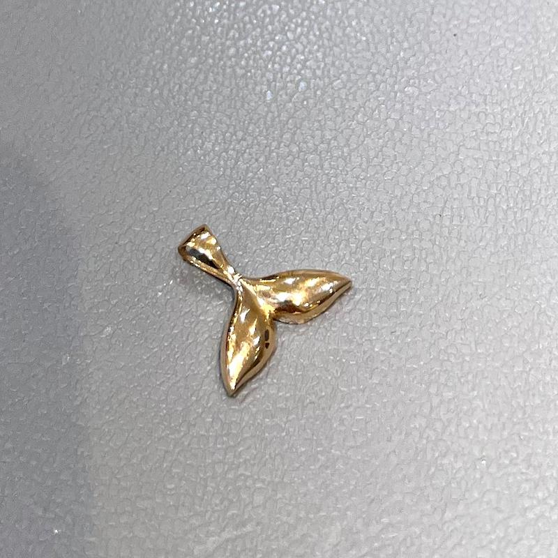 آویز طلا ۱۸ عیار مدال دم وال گالری زرنوش
