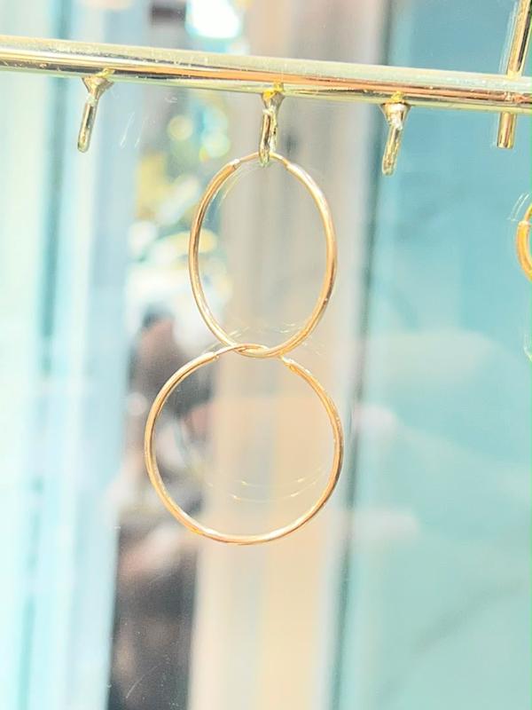 گوشواره زنانه طلا ۱۸ عیار گوشواره حلقه‌ای ساده گالری دلی