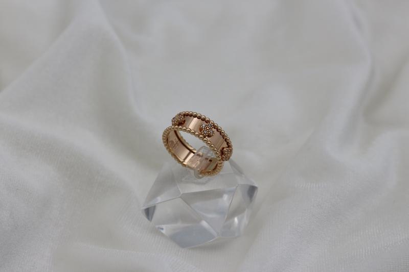 انگشتر زنانه طلا ۱۸ عیار انگشتر ون کیلیف گالری فرشته