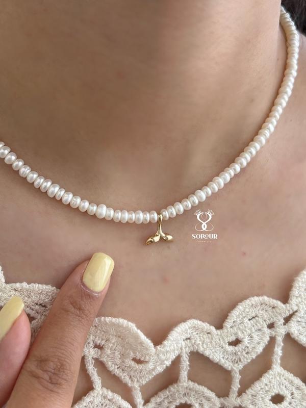 گردنبند زنانه طلا ۱۸ عیار چوکر دم وال با مروارید پرورشی گالری طلا سرور گلد