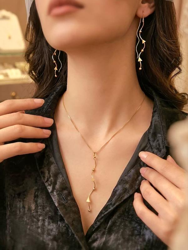 زنانه نیم ست طلا ۱۸ عیار نیم‌ست بخیه‌ای بدون زنجیر کدK747 گالری انارکی