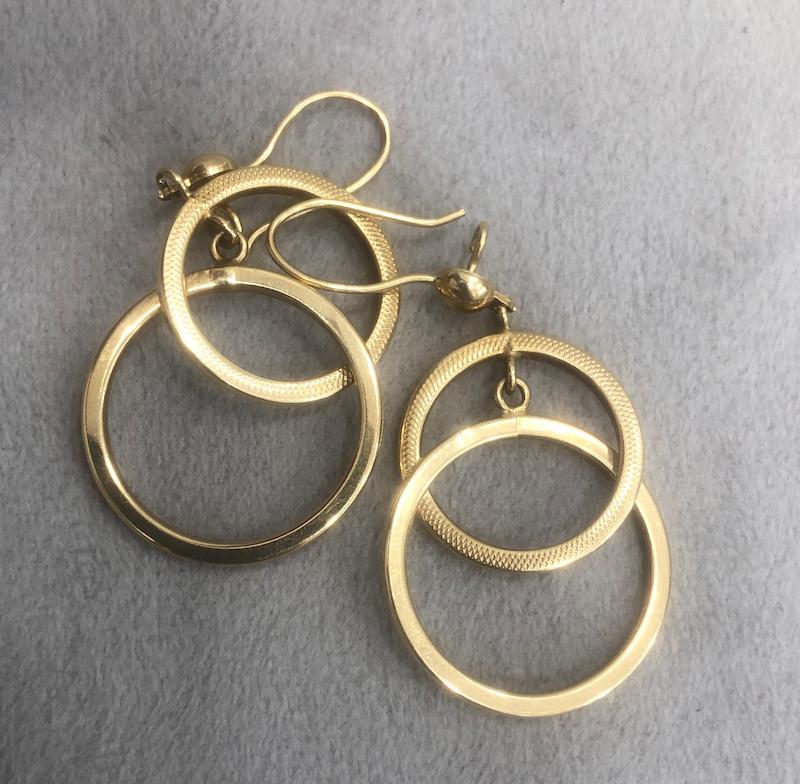 گوشواره زنانه طلا ۱۸ عیار گوشواره دایره ای دو رج گالری حسینی زاده