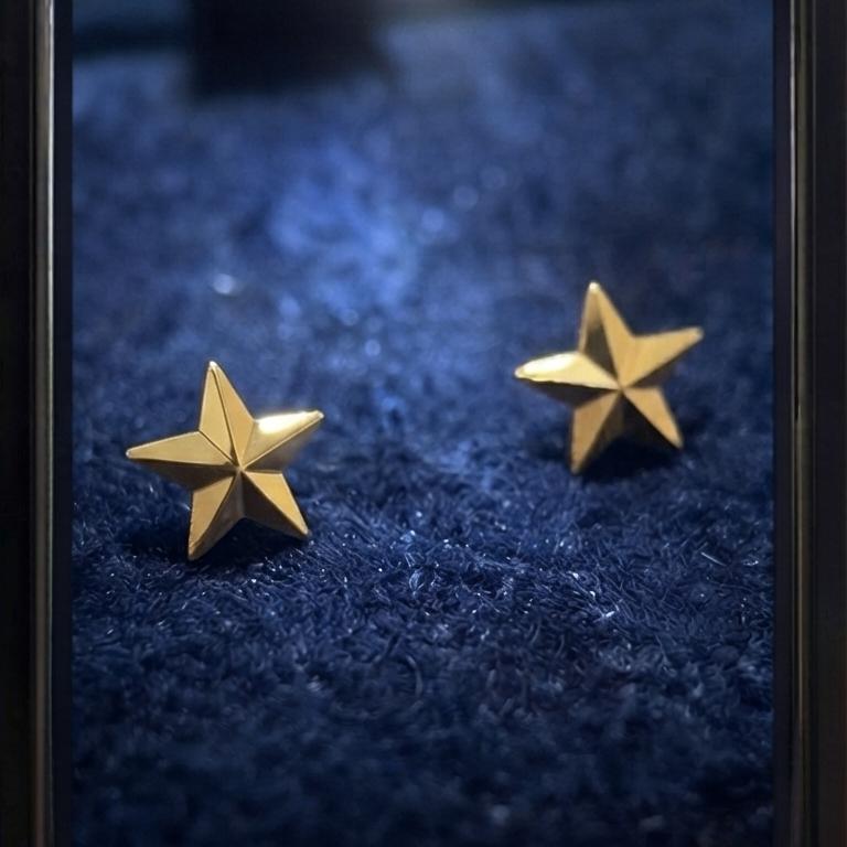 گوشواره طلا ۱۸ عیار ستاره دامله میخی گالری شمش طلا