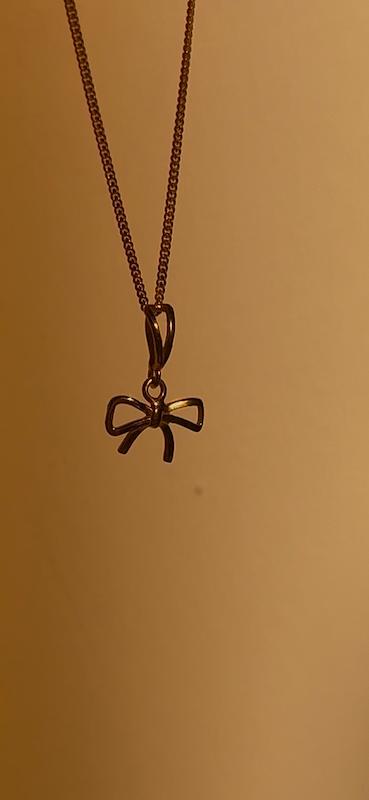 آویز بچگانه طلا ۱۸ عیار پاپیون🎀 هانا گلد