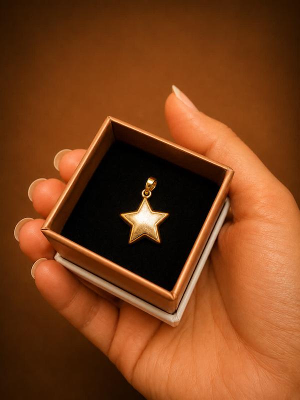 آویز زنانه طلا ۱۸ عیار مدال ستاره گالری طیب