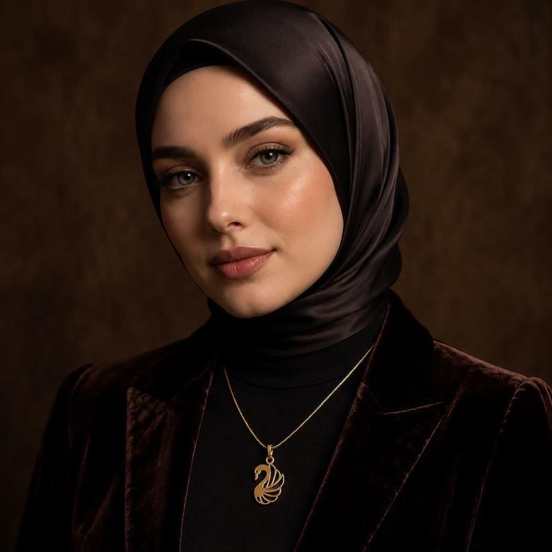 آویز زنانه طلا ۱۸ عیار آویز قو گالری طلای حسینی کیا