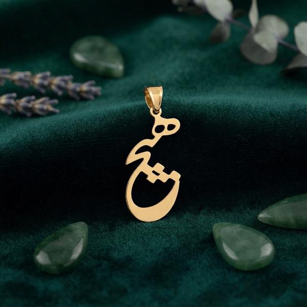 آویز زنانه طلا ۱۸ عیار پلاک طلا طرح هیچ گالری طلای روژمان