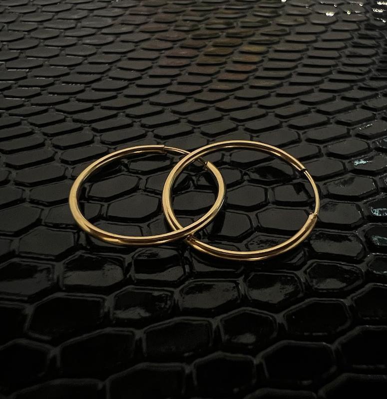 گوشواره زنانه طلا ۱۸ عیار گوشواره حلقه ای اگسترا 😍 گالری الهه گلد