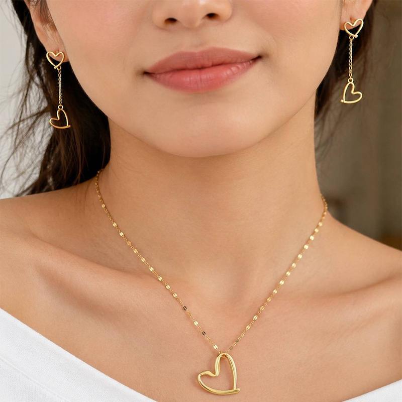 گوشواره زنانه طلا ۱۸ عیار میخی قلب کج طرح گرازیلا کد D017 لیدا گالری