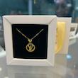 آویز زنانه طلا ۱۸ عیار لویی ویتون گالری طلای ایرانه