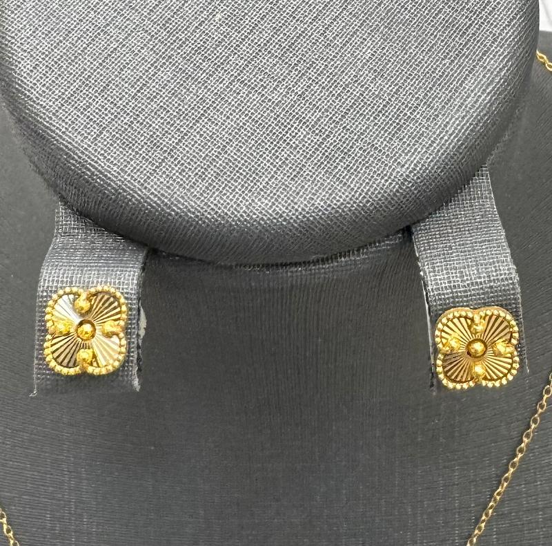 گوشواره طلا ۱۸ عیار ونکلیف گالری طلای بهروان