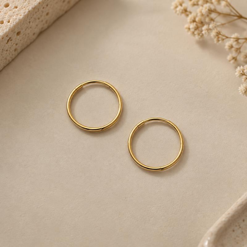 گوشواره زنانه طلا ۱۸ عیار حلقه ای سایز متوسط گالری طلا ماهرو