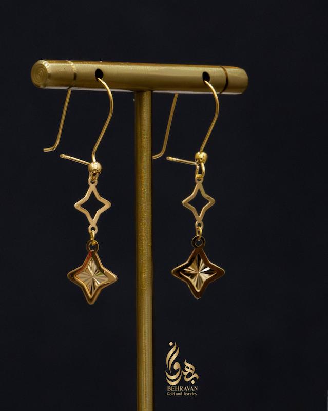 گوشواره طلا ۱۸ عیار گل تراش گالری طلای بهروان