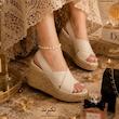 کفش لژدار کرم