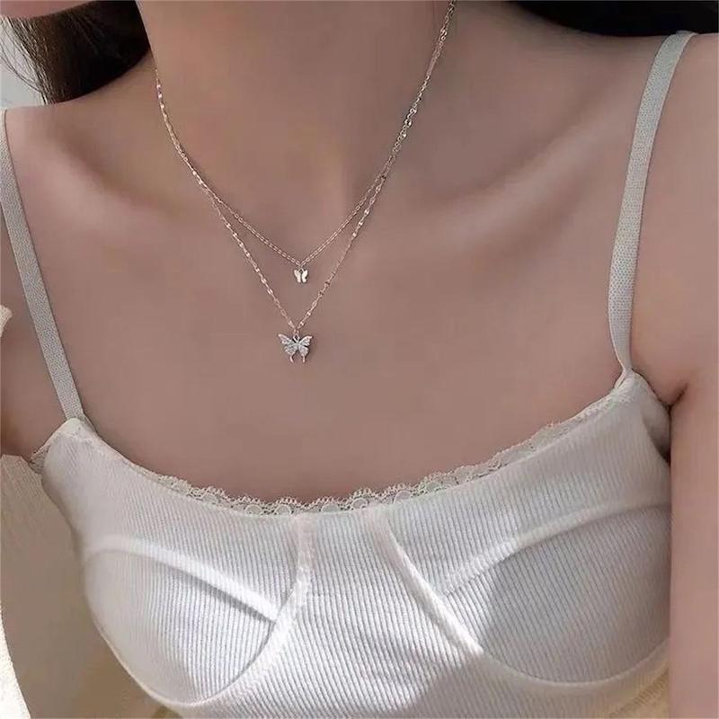 گردنبند دو لایه ظریف طرح پروانه نقره‌ای | اکسسوری دخترانه شیک و مینیمال