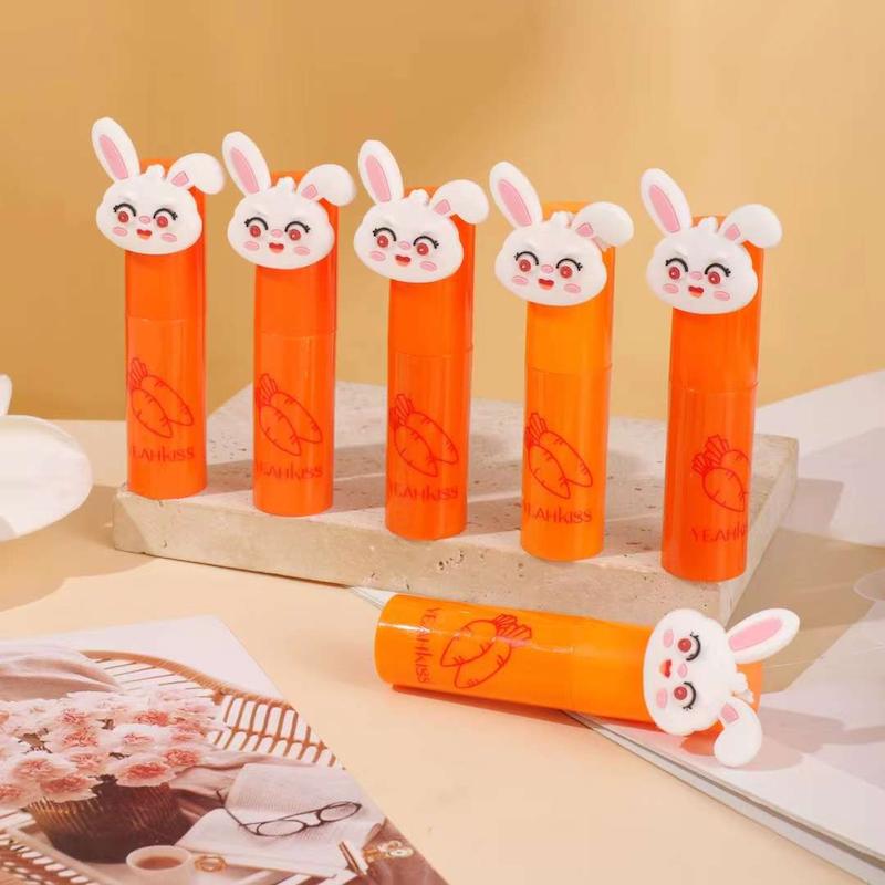 رژلب طرح هویج و خرگوش (با آسیب جزئی) – قیمت ویژه، کیفیت سالم و طرح‌های بامزه