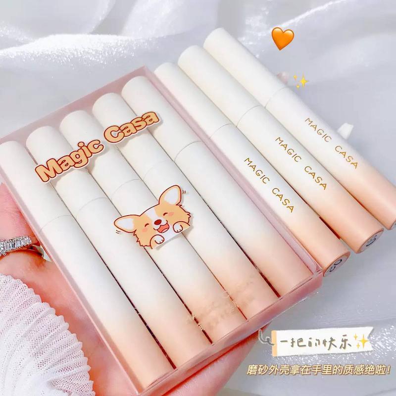 پک رژ لب مخملی هاپو