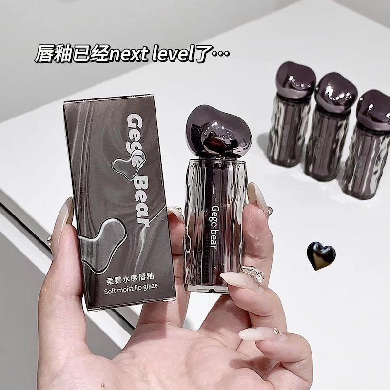 رژ لب مخملی Gege Bear مدل Soft Moist – جذابیت در سطح بعدی!