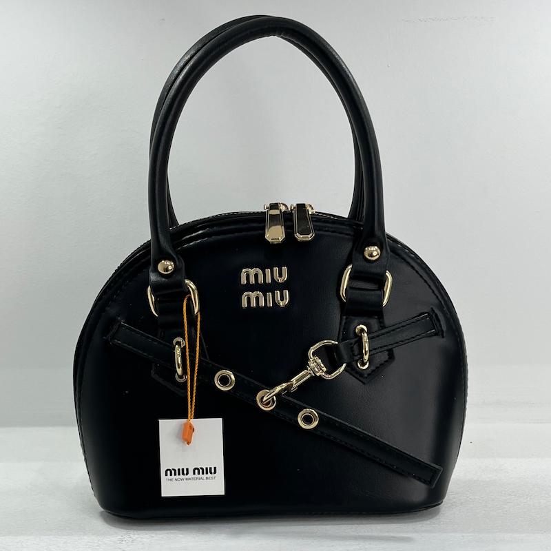 کیف میو میو گنبدی جلو قفل دار miu miu