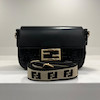 کیف فندی دوشی جلو مگنت fendi
