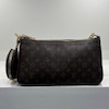 کیف دوشی لویی ویتون جلو زنجیر دار Louis Vuitton