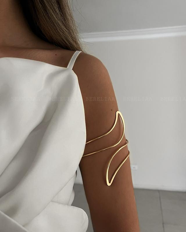 بازوبند دخترانه برگ