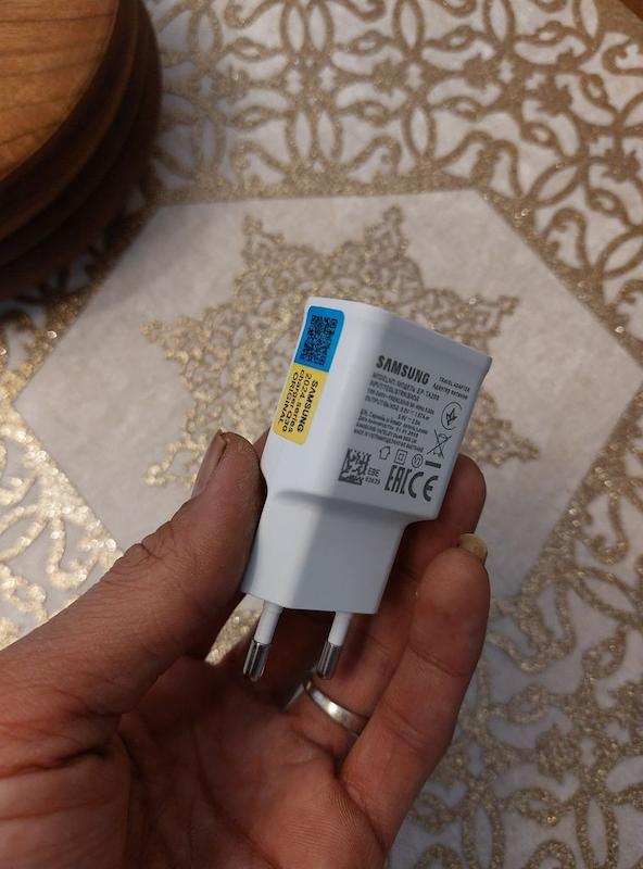 شارژر دیواری مدل EP-TA50EWE