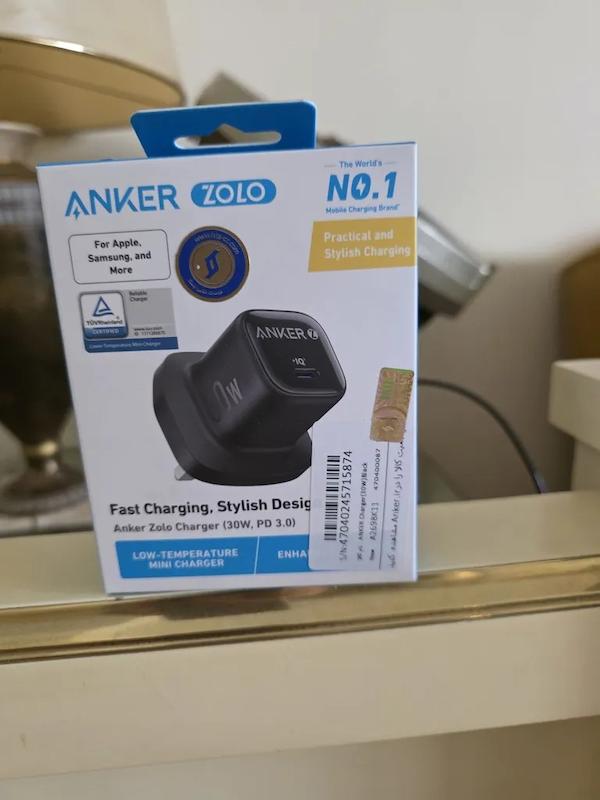 شارژر دیواری 20 وات انکر مدل A2699